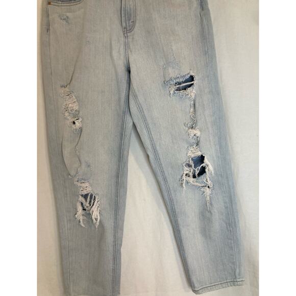 Wild Fable Womens High Rise Mom Jeans Size 4 Distressed Holes - Picture 3 of 10